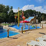 Campingplatz Mobil-home Avec Terrasse A - Api-1-52-1038 Hyères