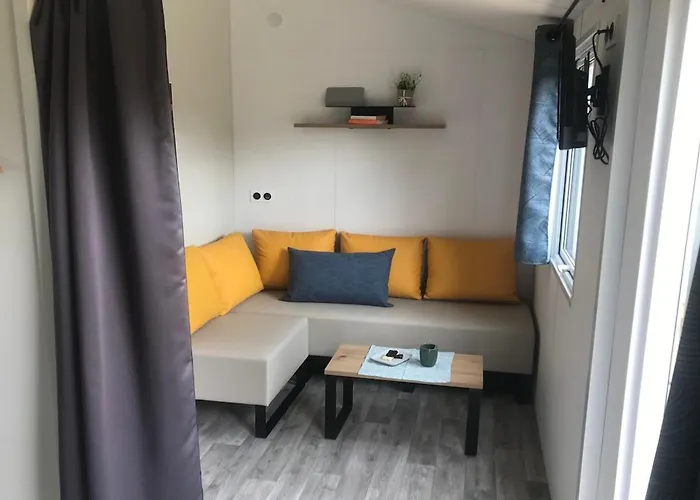 Mobil-home Avec Terrasse à - Api-1-52-1038 Campeggio Hyères